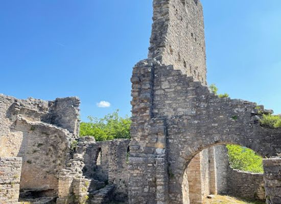 croatia/istria/landmark/dvigrad-ruins