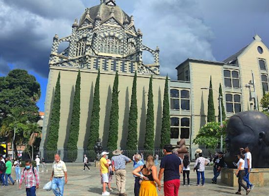 colombia/medellin/landmark/palace-of-culture-rafael-uribe-uribe