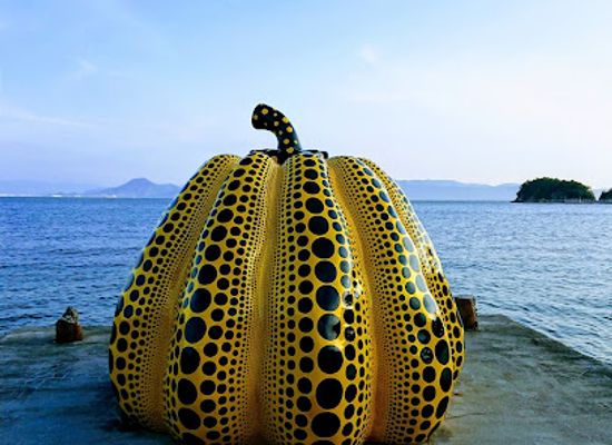 japan/naoshima-island/landmark/benesse-house-area-east-gate