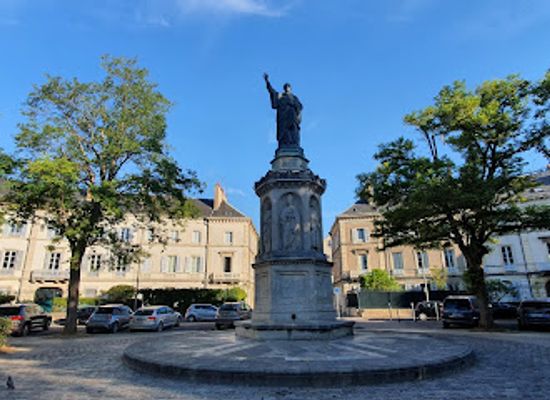 france/dijon/landmark/place-saint-bernard