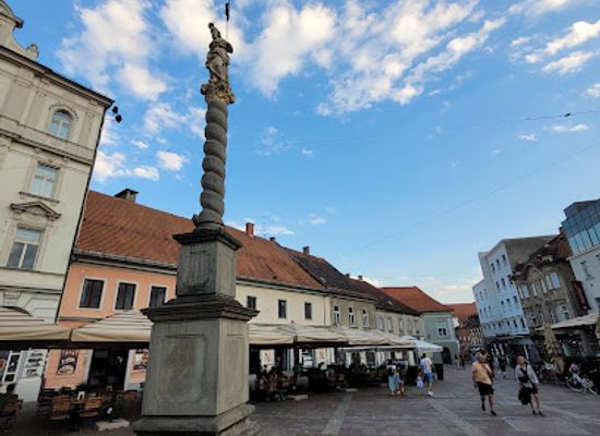 slovenia/maribor/landmark/vetrinjski-dvor