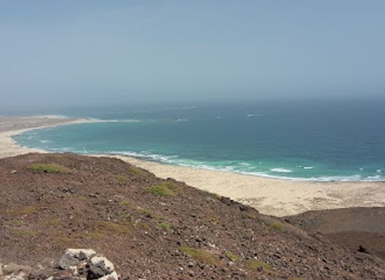 cabo-verde/praia-de-cruz/landmark/morro-negro