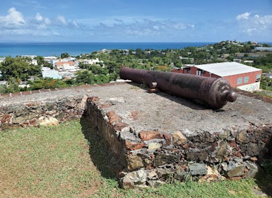 puerto-rico/vieques-island/landmark/el-fortin-de-conde-mirasol-museum