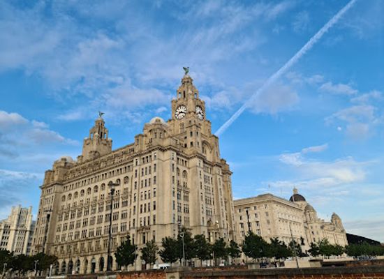 united-kingdom/liverpool/attraction/royal-liver-building