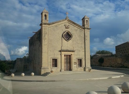 malta/western-district/landmark/il-maqluba