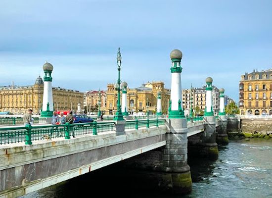 spain/san-sebastian/gros/landmark/kursaal-zubia