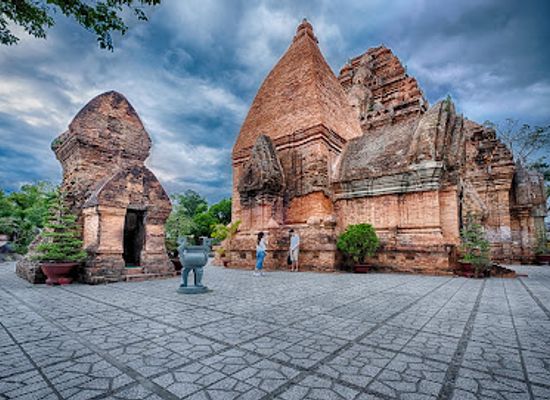 vietnam/nha-trang/landmark/ponagar-temple