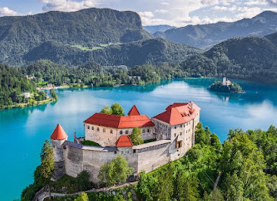 slovenia/bled/landmark/wedding-lake-bled-wedding-planner-slovenia