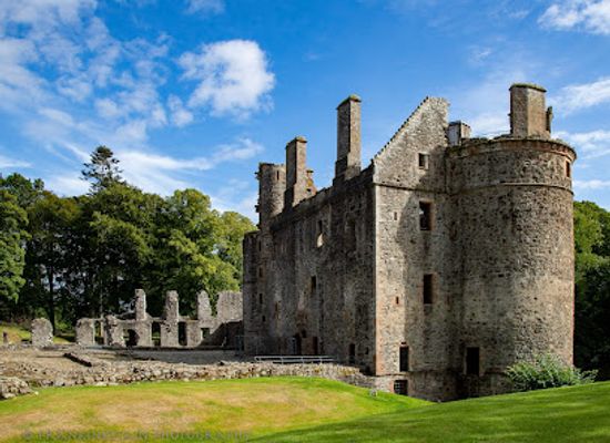 united-kingdom/banffshire/attraction/huntly-castle-2