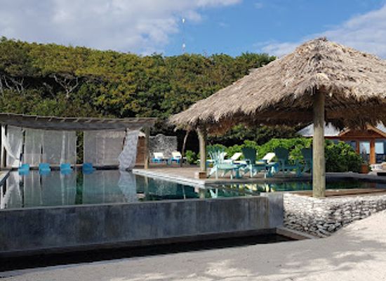 honduras/utila/landmark/utopia-village