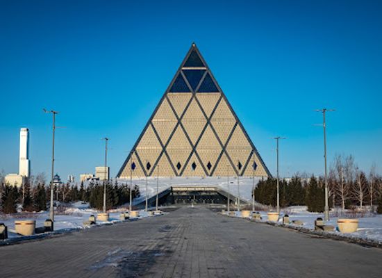kazakhstan/semirechye-seven-rivers/landmark/palace-of-peace-and-reconciliation