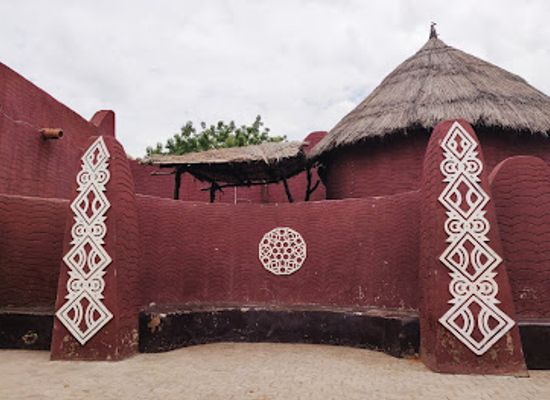 nigeria/hausa-fulani/landmark/gidan-makama-museum