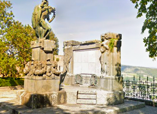 italy/orvieto/landmark/war-monument