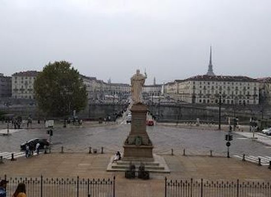 italy/turin/landmark/piazza-gran-madre-di-dio
