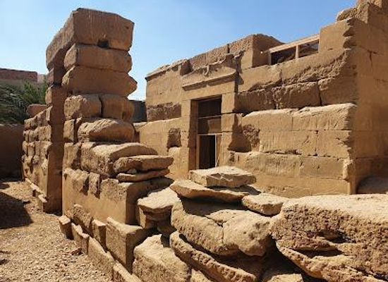 egypt/luxor/landmark/temple-of-thoth-qasr-el-aguz