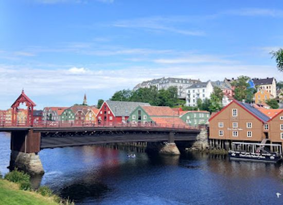 norway/sor-trondelag/landmark/old-town-bridge