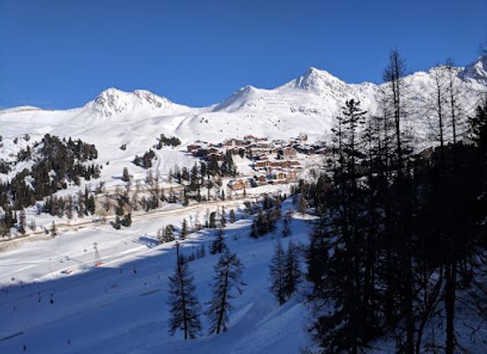 france/la-plagne/landmark/les-colosses