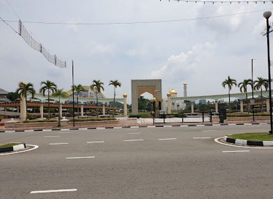 brunei/bandar-seri-begawan/gadong/landmark/memorial-clock