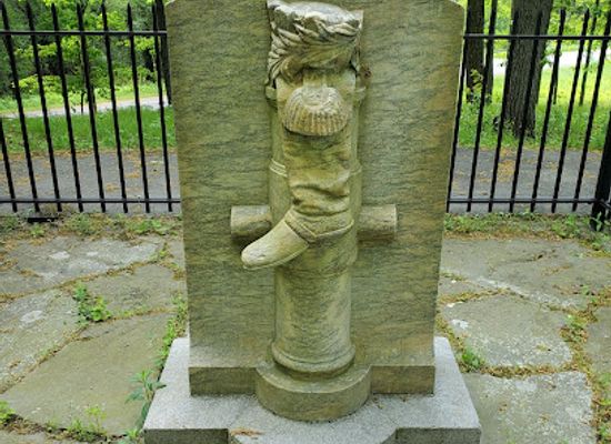 new-york/capital-district/landmark/boot-monument
