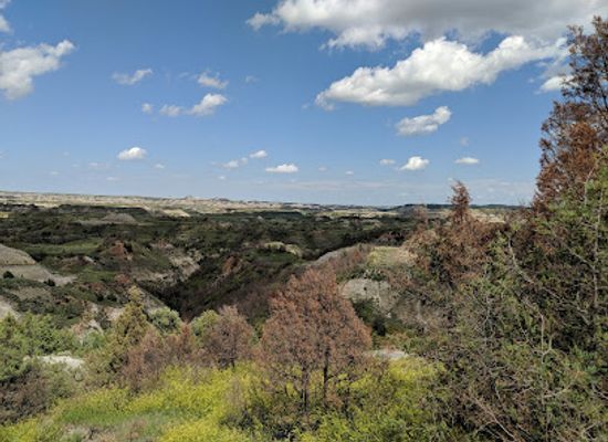 north-dakota/red-river-valley/landmark/badlands-overlook