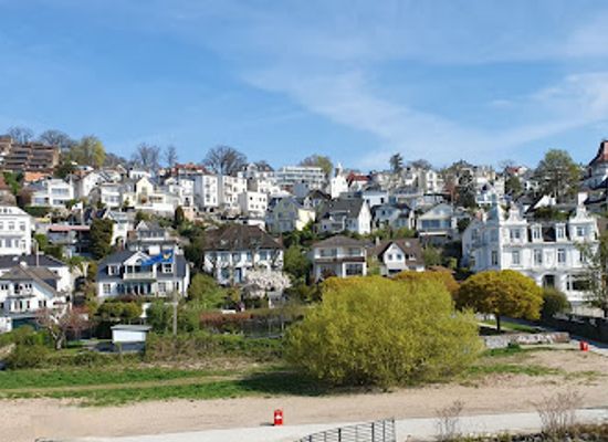 germany/hamburg/landmark/treppenviertel-blankenese