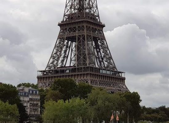 france/ile-de-france/landmark/quai-jacques-chirac