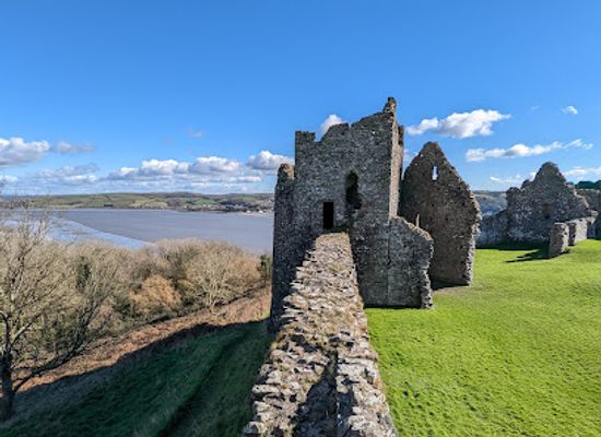 united-kingdom/carmarthenshire/attraction/llansteffan-castle-2