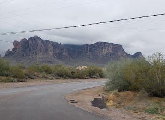arizona/scottsdale/landmark/apache-trail