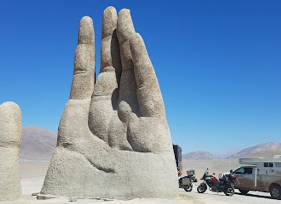 chile/antofagasta/landmark/hand-of-the-desert