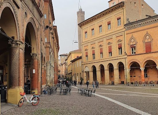 italy/bologna/landmark/basilica-santuario-santo-stefano-complesso-delle-sette-chiese