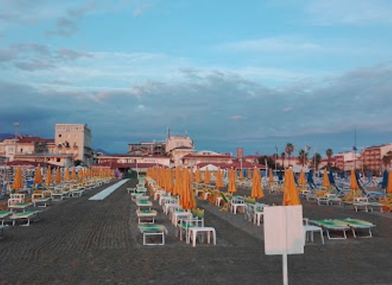 italy/versilia/landmark/artiglio