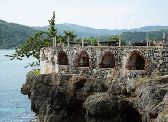 jamaica/treasure-beach-area/landmark/fort-charlotte