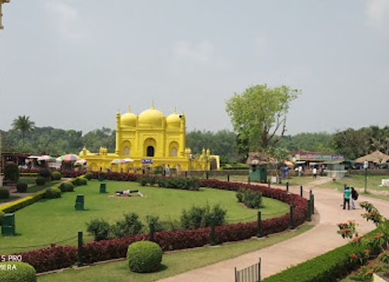 bangladesh/western-bengal/landmark/hazarduari-palace-museum