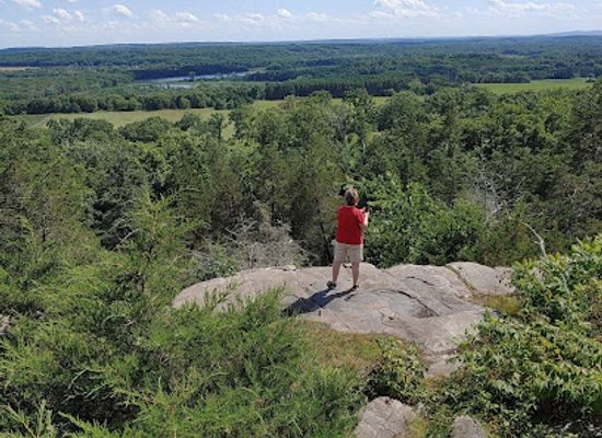 wisconsin/ice-age-trail/landmark/observatory-hill-state-natural-area