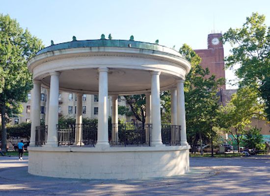 new-york/new-york-city/bronx/landmark/poe-park