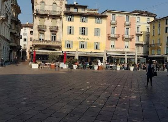 switzerland/locarno/landmark/piazza-riforma