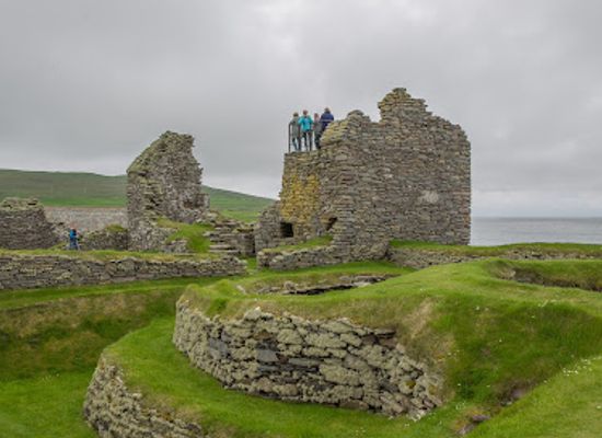 united-kingdom/shetland/attraction/jarlshof-prehistoric-and-norse-settlement-2