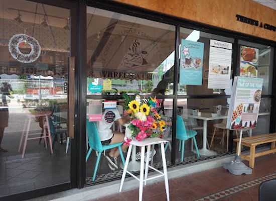 singapore/tampines/landmark/three-s-a-crowd