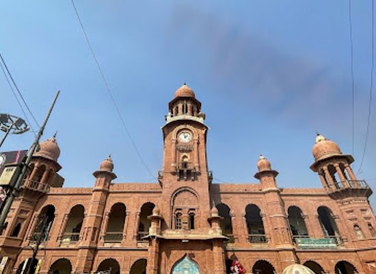 pakistan/multan/landmark/ghanta-ghar-municipal-corporation-office
