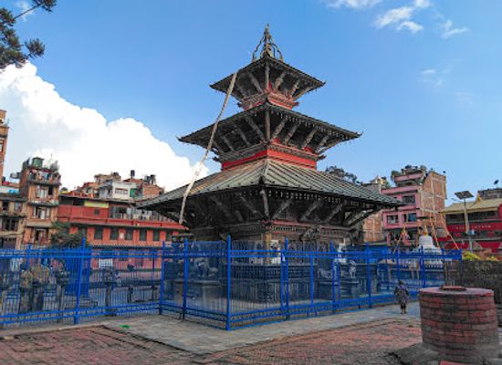 nepal/patan/mahabouddha-temple/landmark/rato-machchhindranath-temple