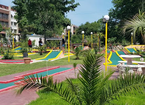 bulgaria/nessebar/landmark/mini-golf-cherno-more