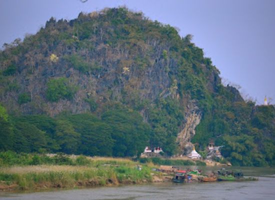 myanmar-burma/kayin-state/landmark/bat-cave