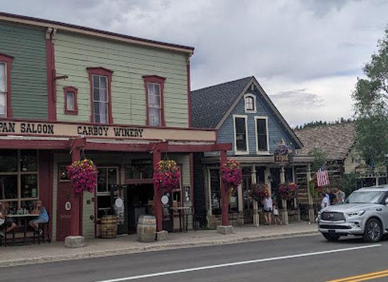 colorado/breckenridge/landmark/carboy-winery-breckenridge
