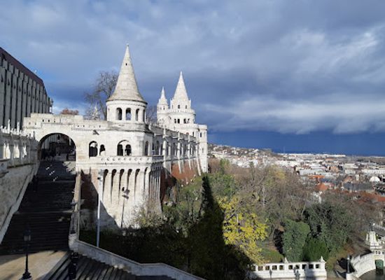 hungary/central-transdanubia/landmark/fisherman-s-bastion