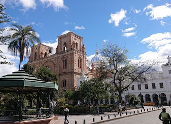 ecuador/western-lowlands/landmark/catedral-de-la-inmaculada-concepcion