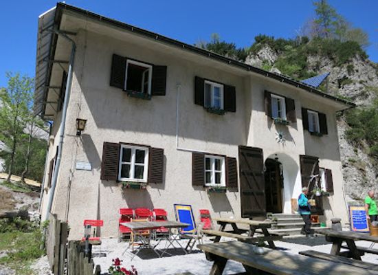 austria/gesause-national-park/landmark/alpine-club-austria-haindlkarhutte
