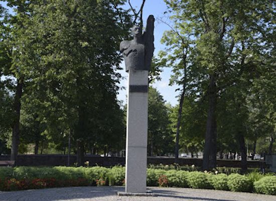 lithuania/samogitia/landmark/dominykas-bukontas-monument