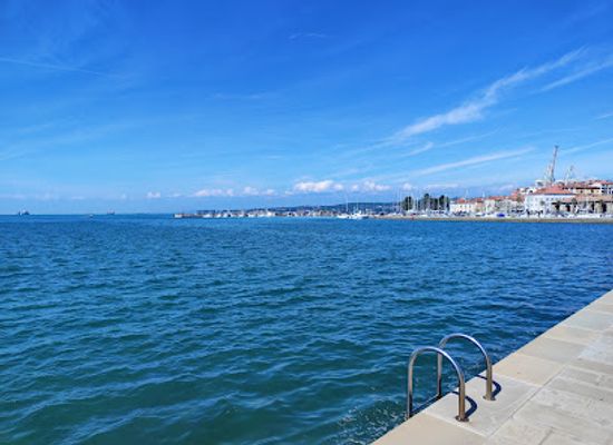 slovenia/koper/landmark/koprska-promenada