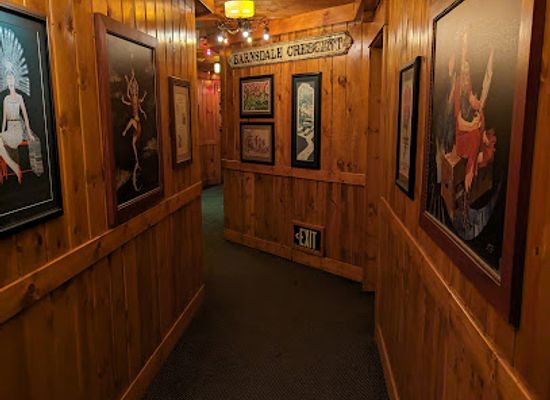 oregon/bend/landmark/broom-closet-bar-at-mcmenamins-old-st-francis