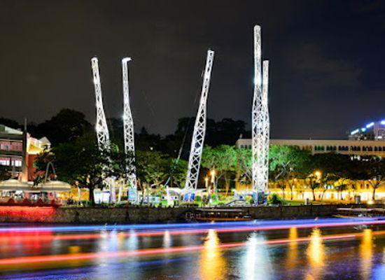 singapore/clarke-quay/landmark/gx-5-extreme-swing